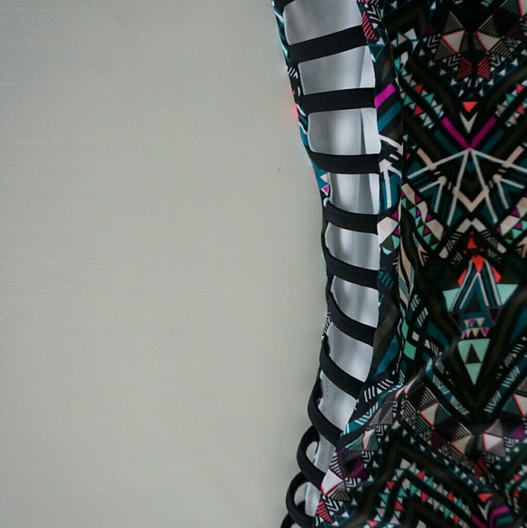 FLASH SALE! VICTORIA'S SECRET PINK CAGED ONE PIECE - Picture 4 of 7